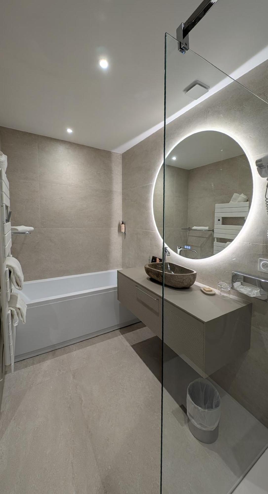 Hotel Le Relais Des Trois Mas