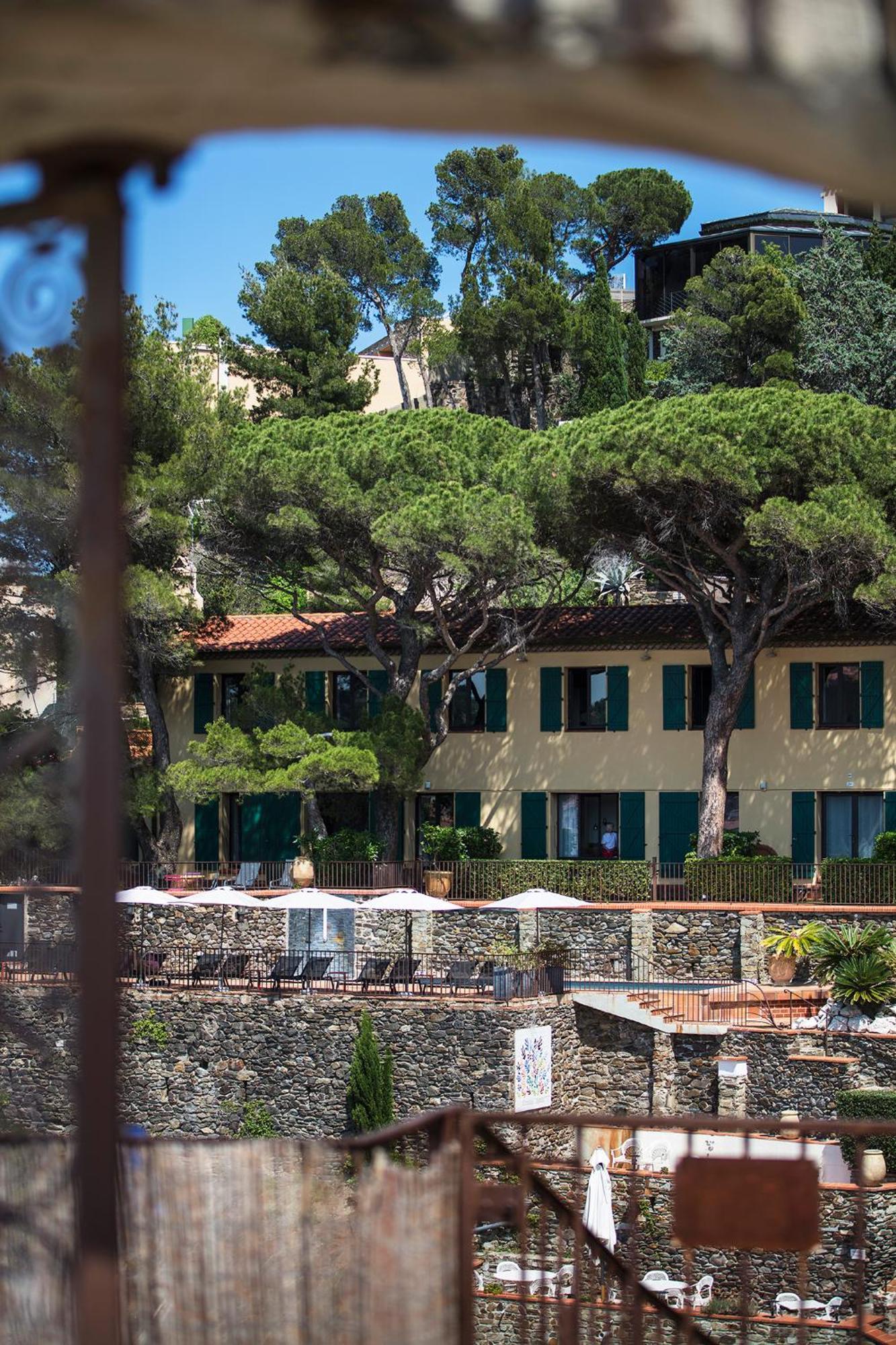 Le Relais Des Trois Mas Hotel