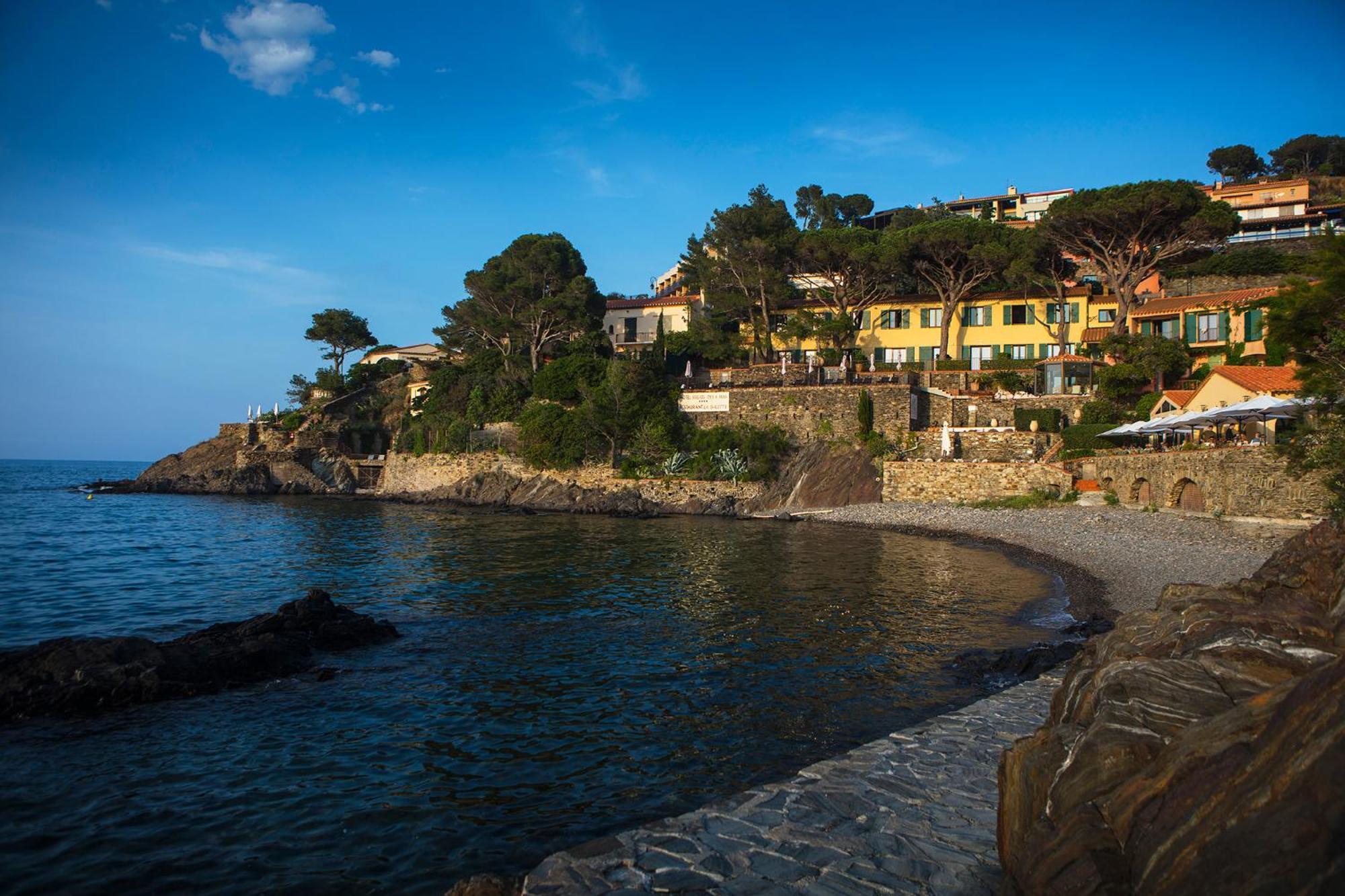 Hotel Le Relais Des Trois Mas 4*