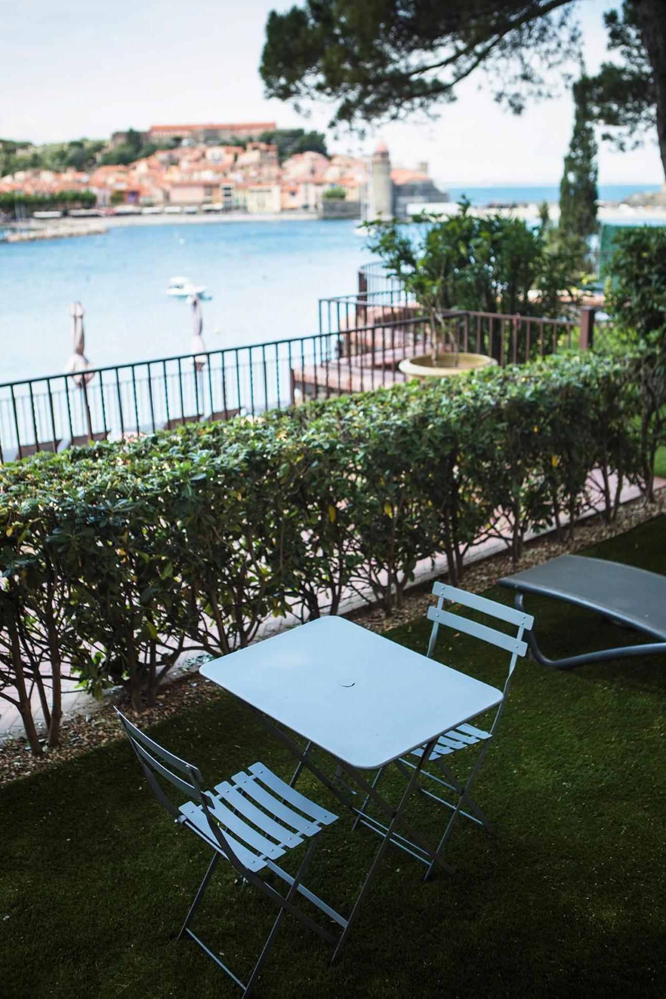 Le Relais Des Trois Mas Hotel 4*