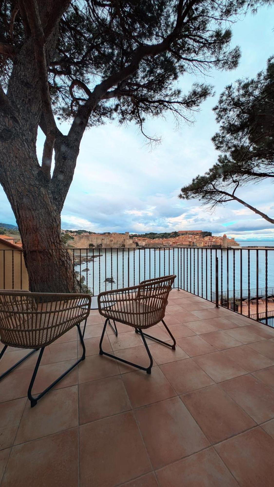 Hotel Le Relais Des Trois Mas 4*